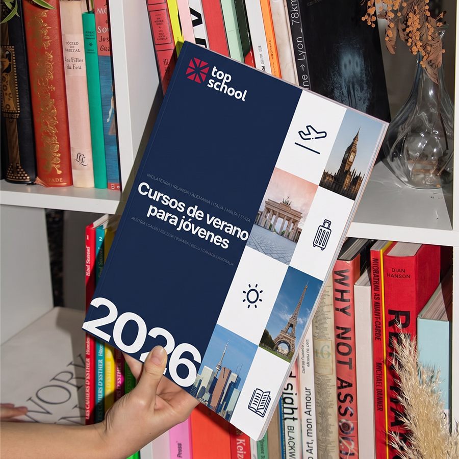 Portada del catálogo de Top School